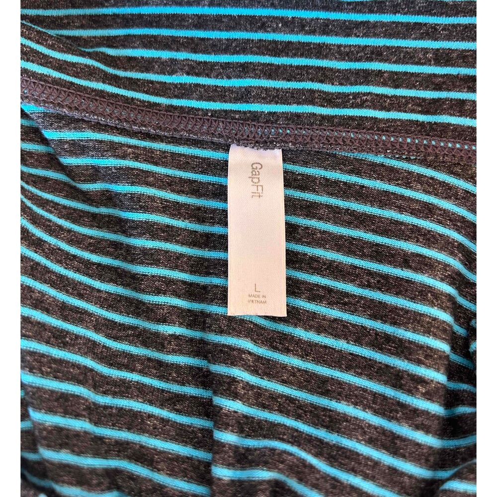 GapFit Women’s Blue Striped‎ Long Sleeve Half Zip Pullover Shirt Large - Picture 5 of 5